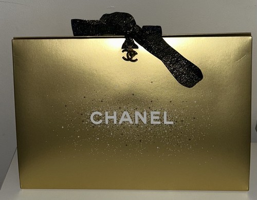 Authentic chanel gold gift box - chanel,