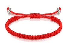 1x Lucky Red String bracelet