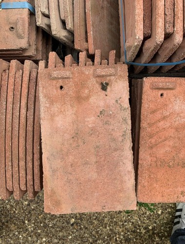 700 redlands roof tiles - 700, +