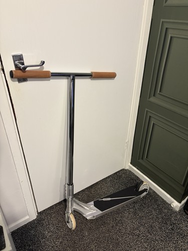 Custom ethic stunt - scooter, –
