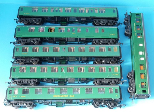 Job lot kitmaster mk1 coaches - job,