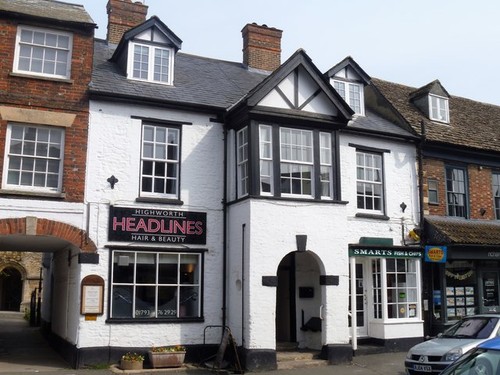 Photo 12x8 highworth buildings - 12x8,