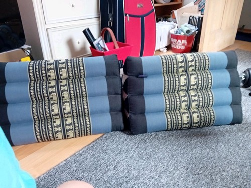 Thai triangle pyramid - pyramid, cushion