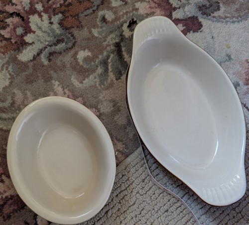 Two kitchenware dishes from - dishes,