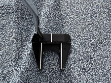 ODYSSEY METAL-X 7 BROOM HANDLE PUTTER RIGHT HANDED 46INCH LONG H/C INCLUDED