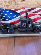 SS-11643 Peterbilt Black Out