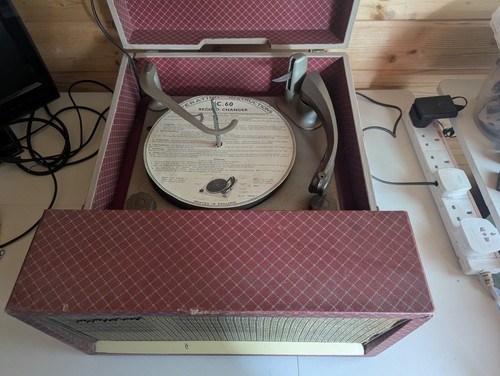 Mcmichael vitage record player - mcmichael,