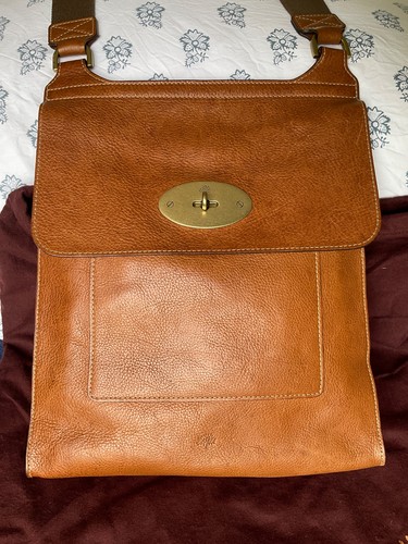 Lightly used vgc mulberry - used,