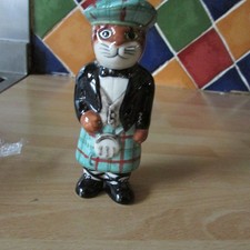 Quail Pottery Scottish kilted