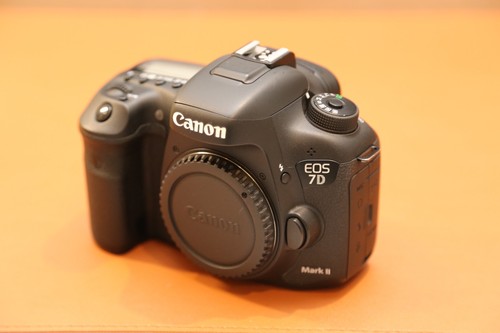 Canon eos mark dslr - 7d, ii