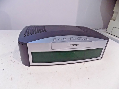 Bose av3 media center - av3-2-1,