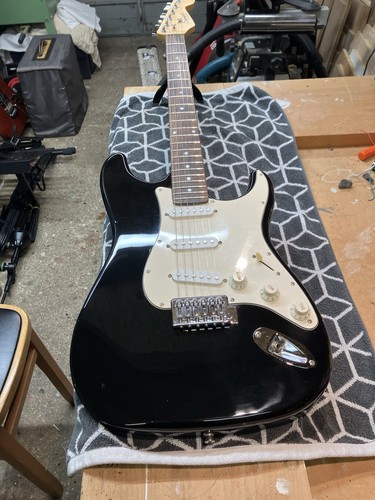 Fender squier stratocaster - fender,