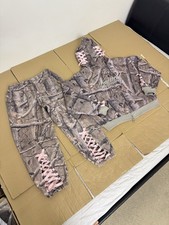 Named collective unisex rink