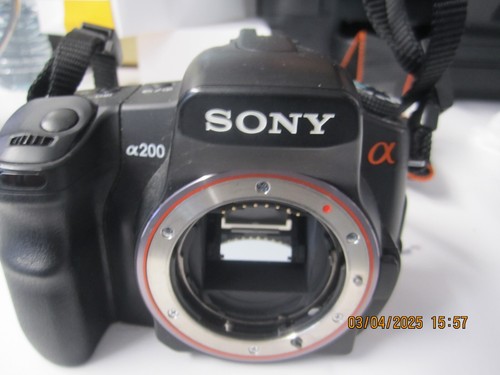 Sony alpha 200 - alpha, camera