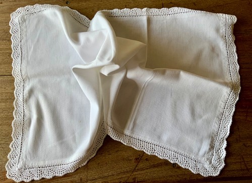 Vintage cotton table centre - vintage,
