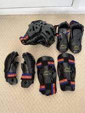 Taekwondo Kids' Black Sparring Kit Size Small