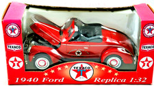 1:32 Old Timer TEXACO 1940 FORD OFFICIAL PACE Convertible Car w/ Extra SEATS MIB