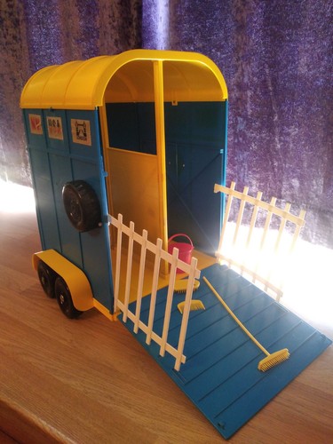 Vintage 1981 sindy - vintage,