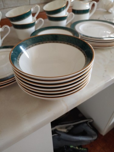 29pc wedgwood chorale fine - 29pc,