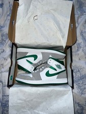 air jordan 1 mid pine green uk 6.5