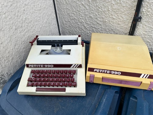 Vintage 1960s petit - petit, toy