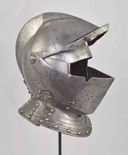Medieval Close Helmet Battle