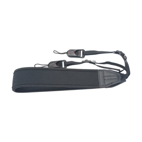 Camera carrying band with wide - carrying,