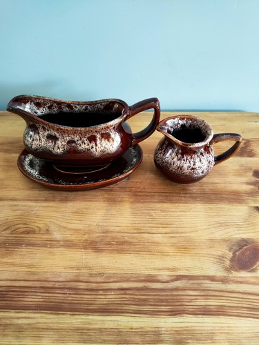 Honeycomb gravy bowl - bowl,, and