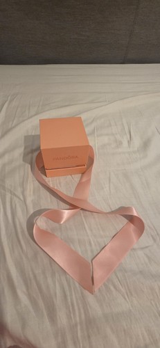 Pandora white velvet - white, gift