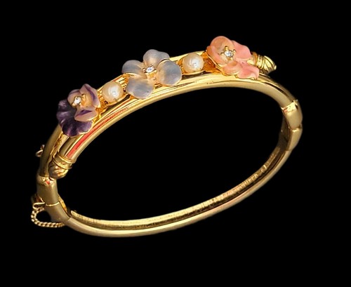 Joan rivers vintage gold tone - joan,