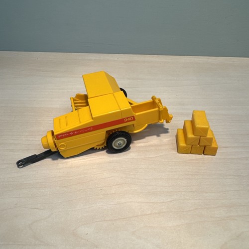Britains new holland hay - britains, baler