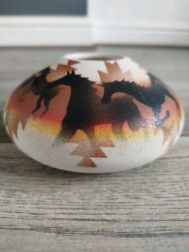 Hozoni native american pottery - native,