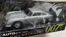 MINT AUTOart James Bond Aston