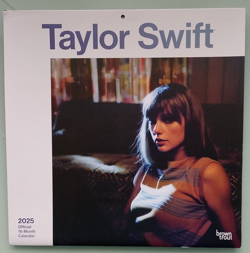 Taylor swift 2025 - -, wall
