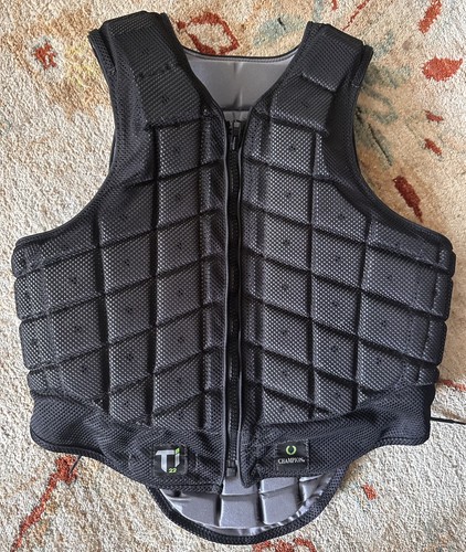 Champion ti22 body protector - champion,