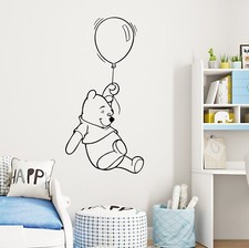 Winnie The Pooh with Balloon