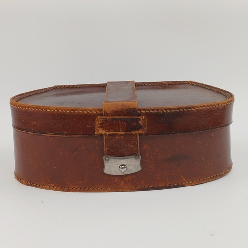 Lovely antique brown leather - brown,