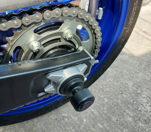 Yamaha rear spindle - mt-07,