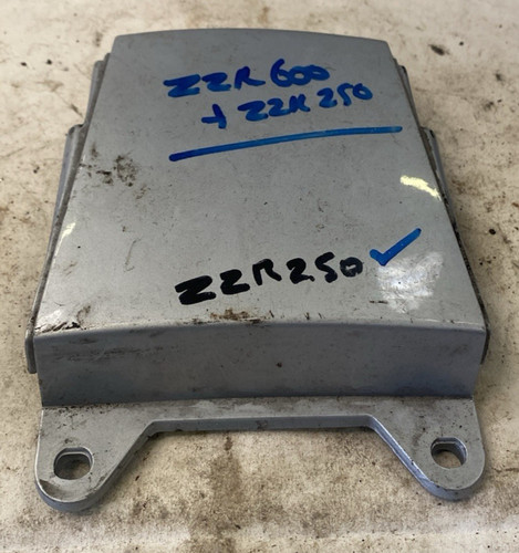 Kawasaki zzr250 rear - zzr250,