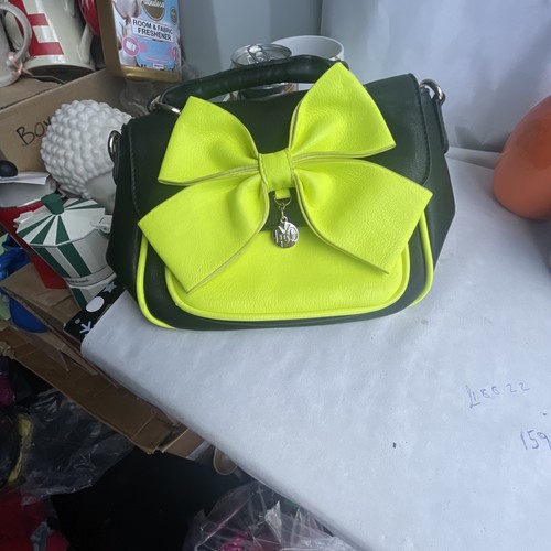 Lydc london light green - green, and