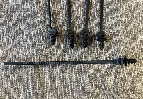 Bmw fir tree push clips - tree,