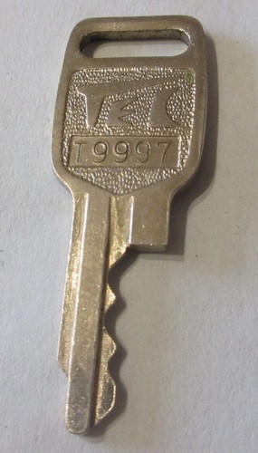 Honda motorcyle moped keys - motorcyle,