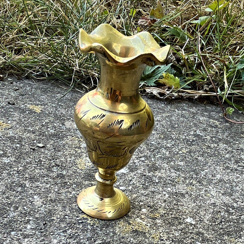 Small brass decorative - small,