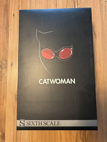 Sideshow collectibles catwoman - collectibles,