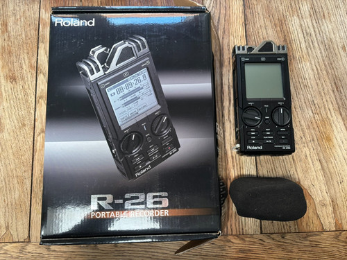 Roland portable field - roland, r-26
