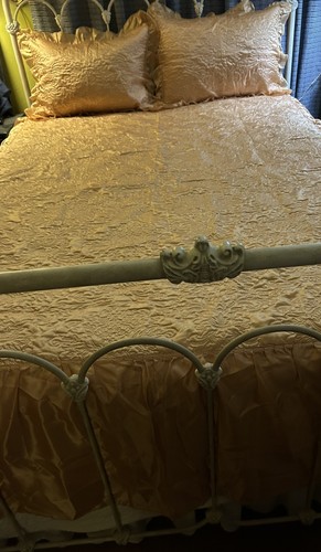 Vtg gold satin brocade - vtg,