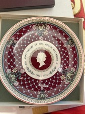 COLLECTABLE PLATE WEDGWOOD HM QUEEN ELIZABETH II 1992 40th ANNIVERSARY ~ 10 1/4"