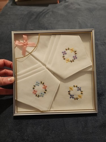 Vintage ladies boxed - boxed, floral