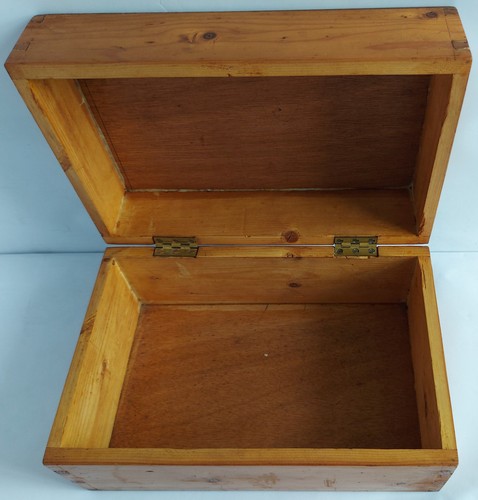 Vintage stripped pine box 29cm - stripped,