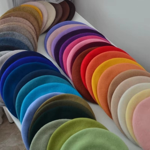 Plain beret hat - hat, wool